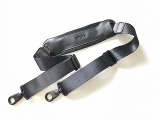 Tumi articulating shoulder strap deals