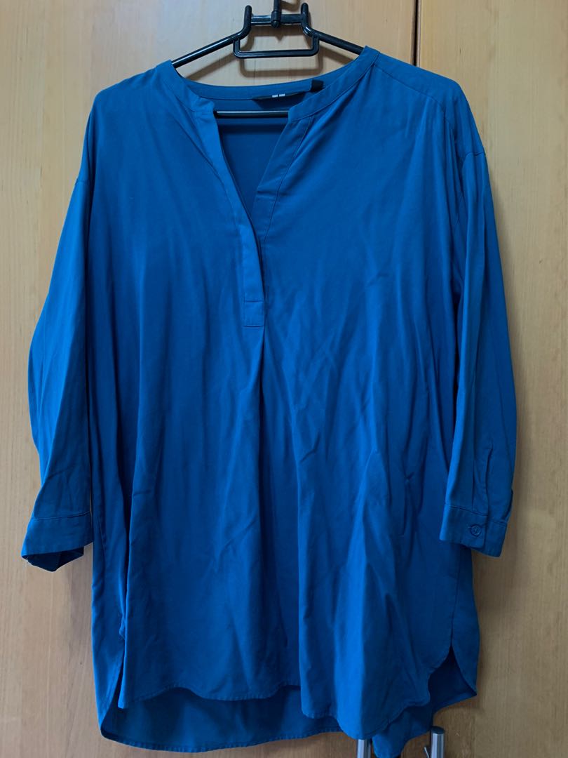 Uniqlo turquoise top, Women's Fashion, Tops, Blouses on Carousell