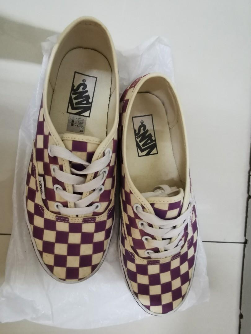 checkered maroon vans