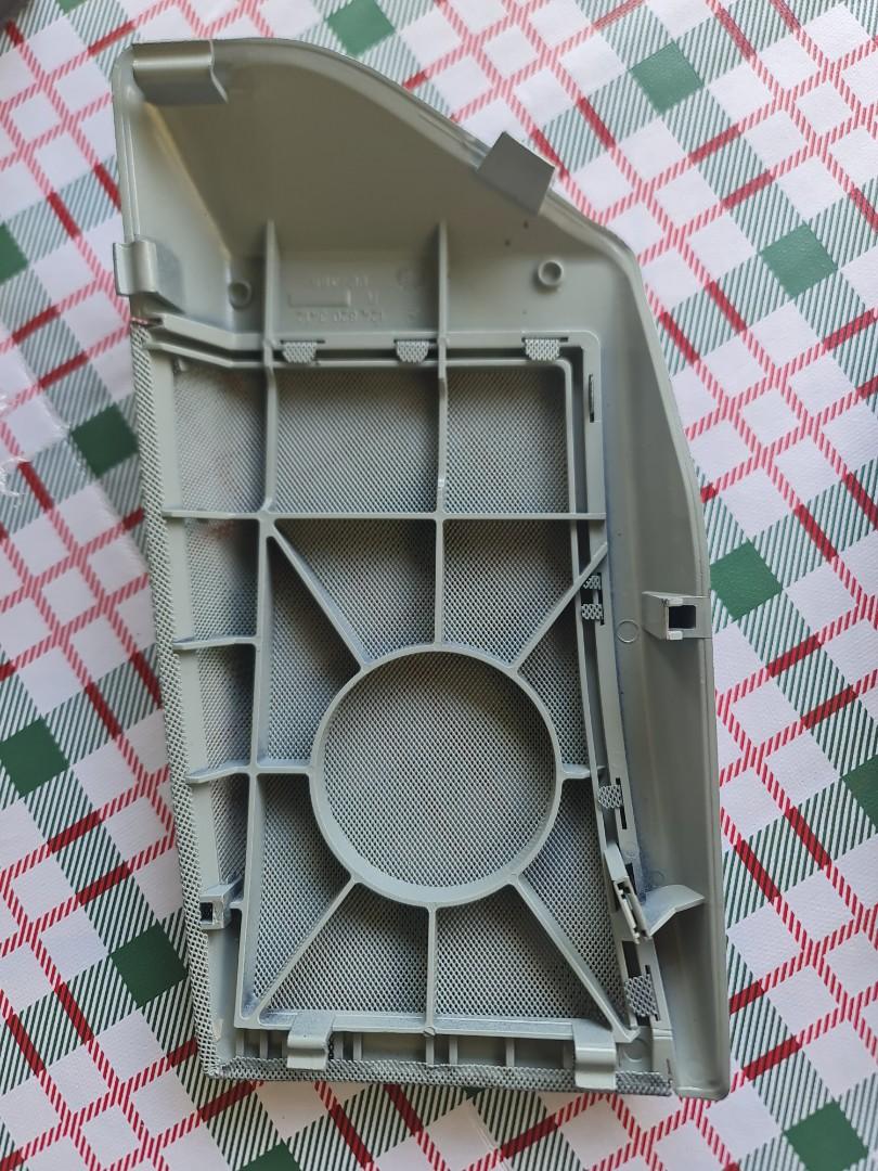 W124 rear speaker cover, Auto Accessories on Carousell