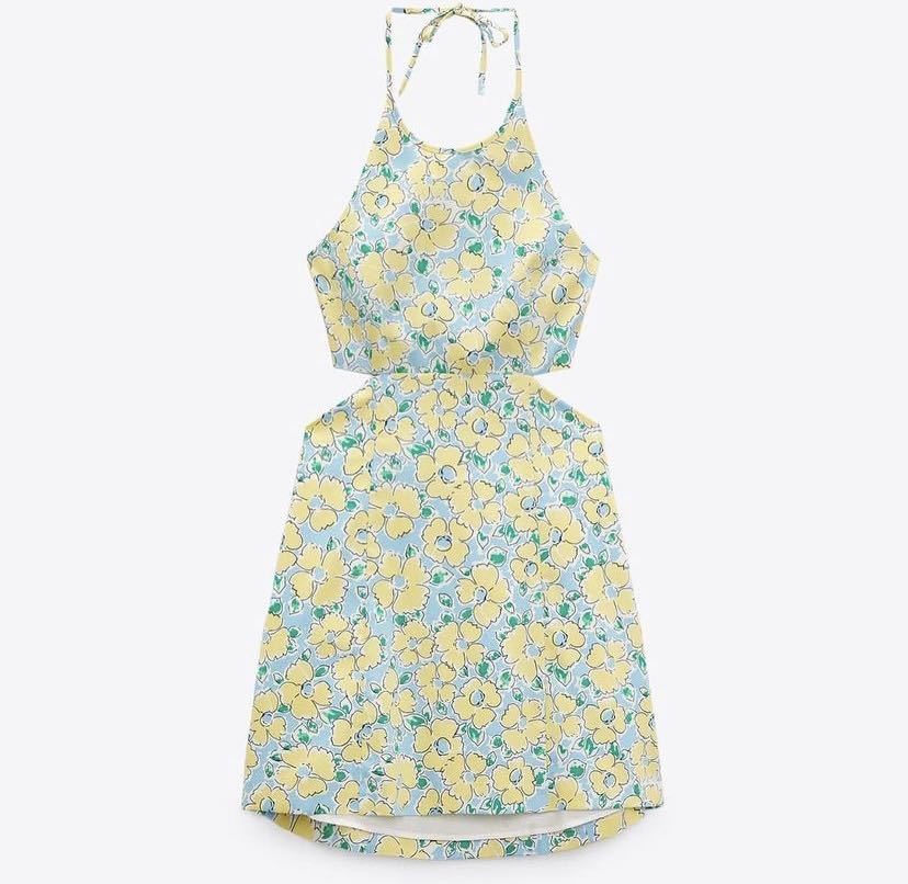 Zara blue shop and yellow dress