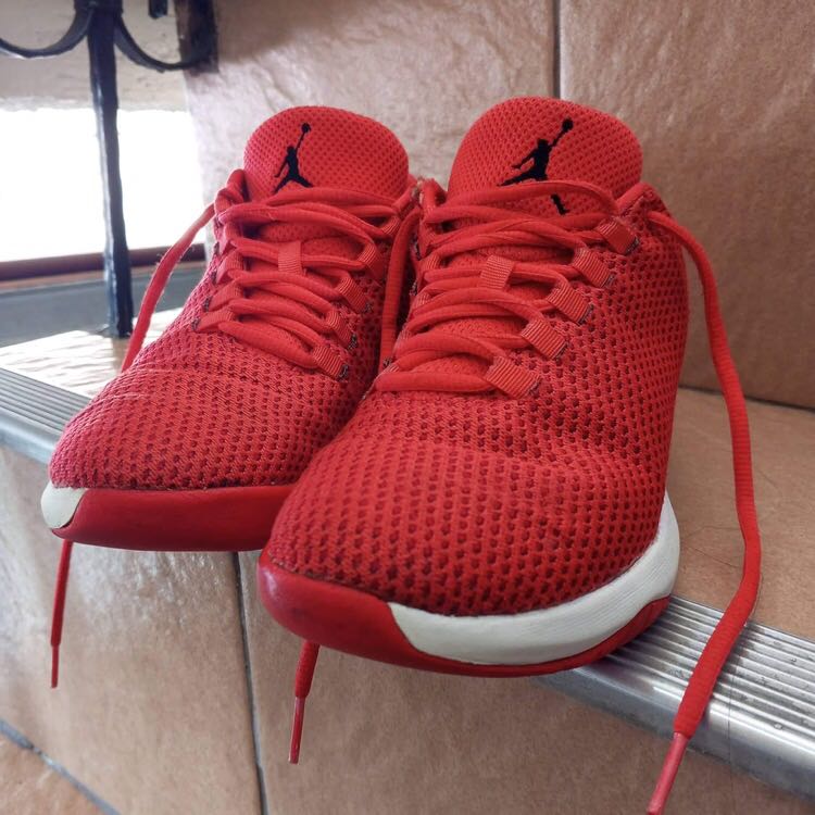 Jordan b sale fly orange