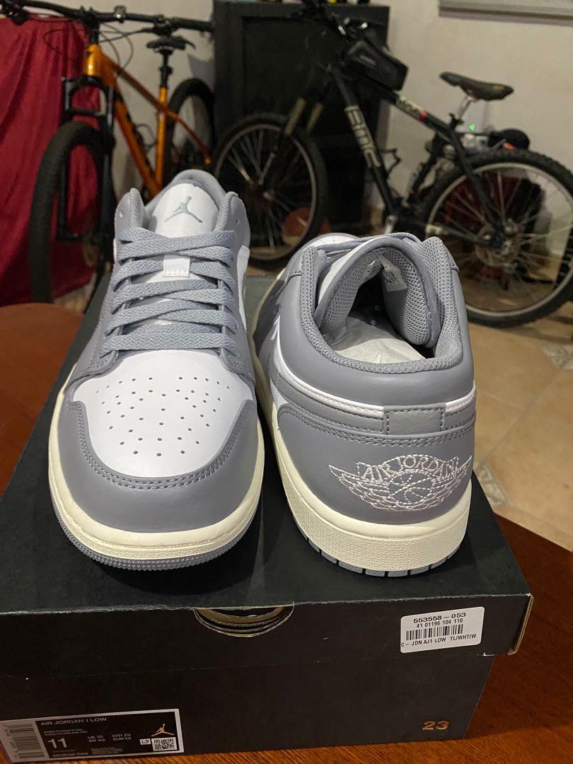 aj1 low particle grey