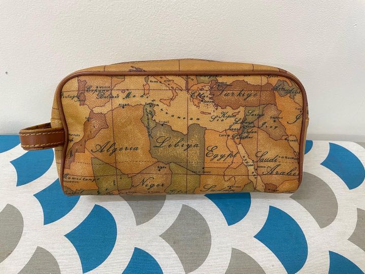 Clutch bag cheap alviero martini