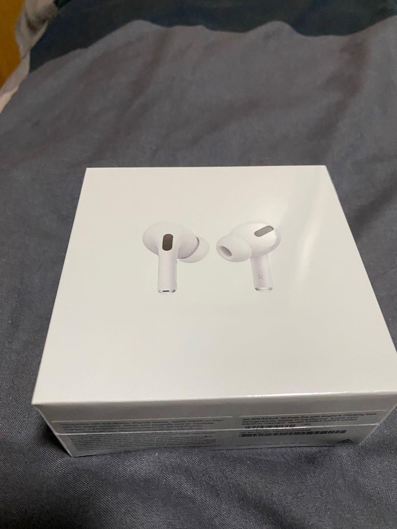 Apple airpod pros (MagSafe charging case) 2022, Mobile Phones & Gadgets