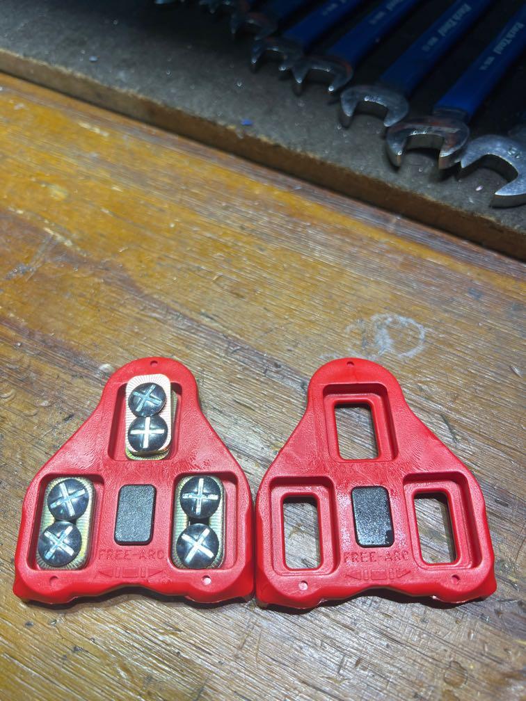 Authentic Look Delta Cleats, Sports Equipment, Bicycles & Parts, Parts