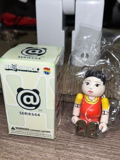 （分類：）位於 。 由 ilovebearbrick 提交（商品編號 1175833451，圖片 1）。簡介： 。