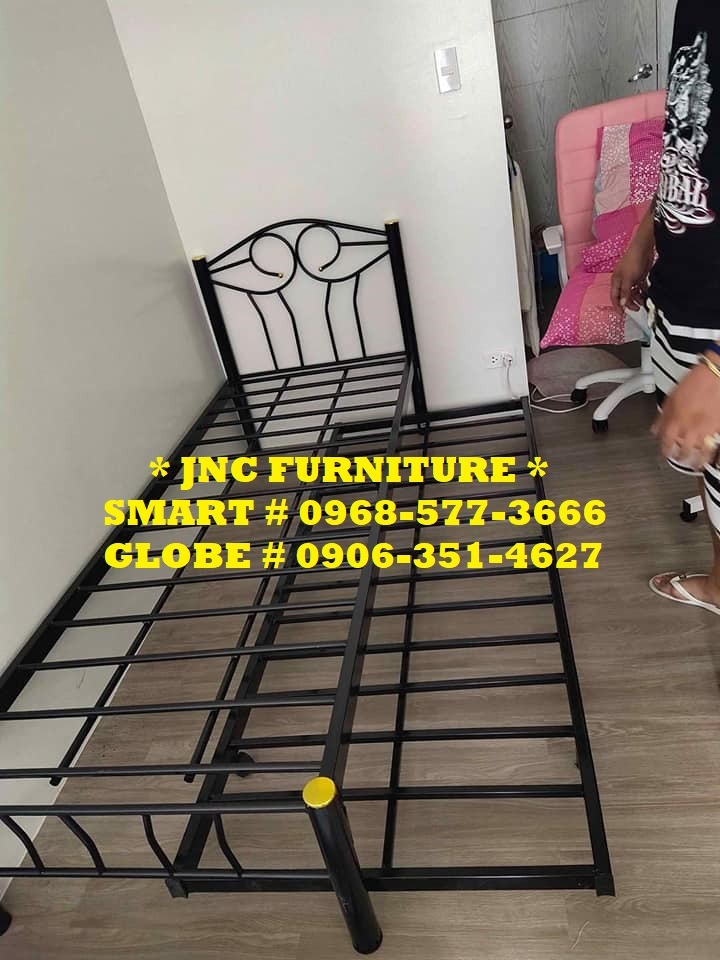 beds double deck SINGLE BED FRAME with PULL OUT stock 102, Furniture