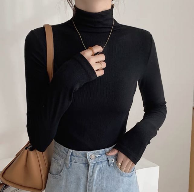 long sleeve turtleneck black
