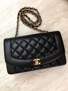 (Category: ) located in . Submitted by opulentluxe (Listing ID 1175786531, Image 1). Description: .