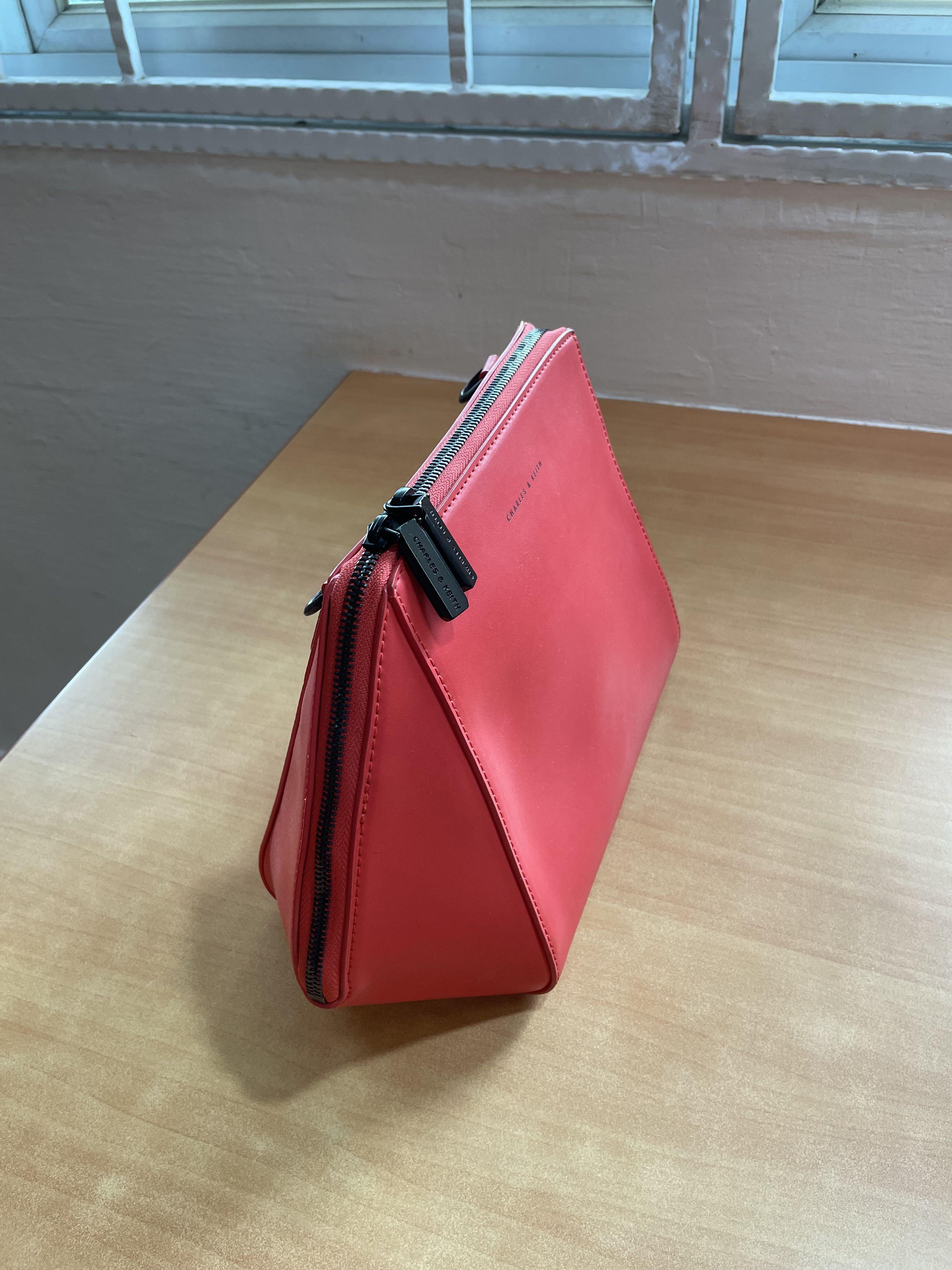 Red best sale crossbody clutch