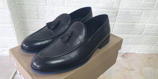 Clarks leather shoe used for 3hrs only!
