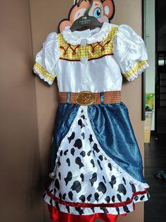 Cowgirl costume 4-5 years old