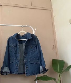 (Category: ) located in . Submitted by declatter (Listing ID 1175705976, Image 1). Description: .