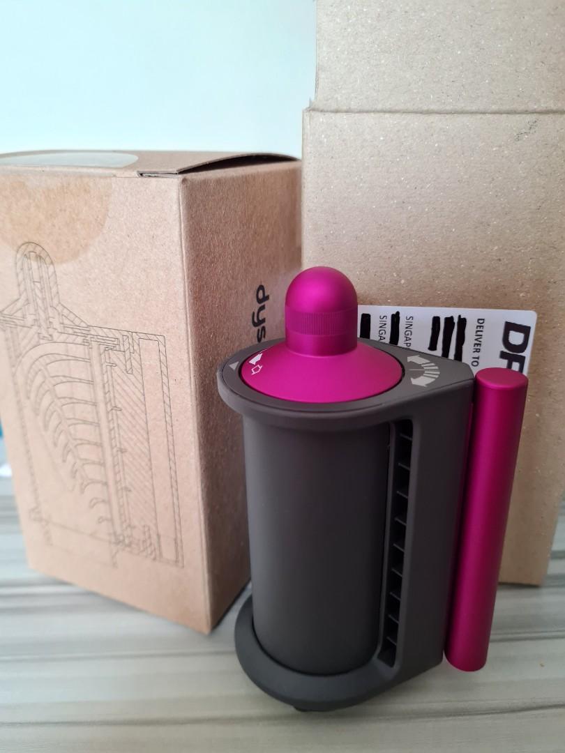 Dyson Smoothing Dryer Attachment, Beauty & Personal Care, Hair on Carousell