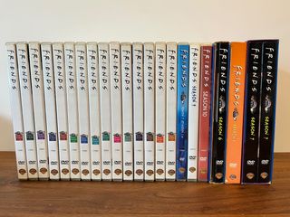 （分類：）位於 。 由 bloomberg2020 提交（商品編號 1175664686，圖片 1）。簡介： 。