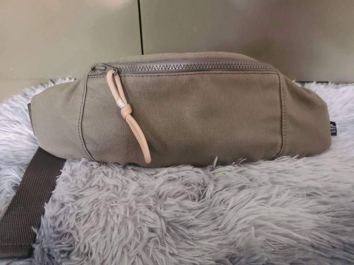 Gap waist hotsell bag