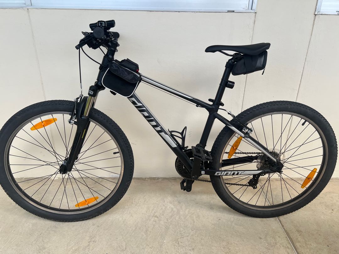 Giant ATX 2021 Model XS Sports Equipment Bicycles Parts