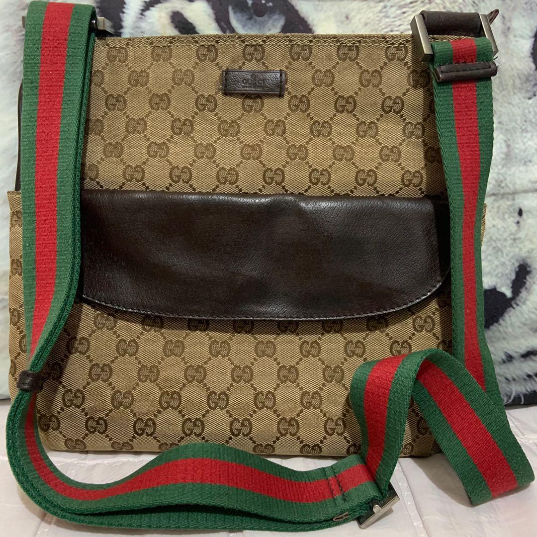 Gucci vintage crossbody bag Women s Fashion Bags Wallets Cross body Bags on Carousell