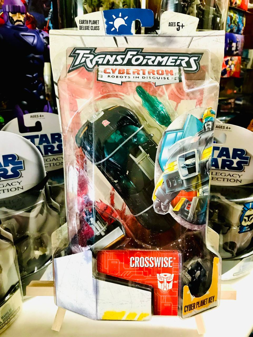 HASBRO TRANSFORMERS CYBERTRON ROBOTS IN DISGUISE DELUXE SERIES