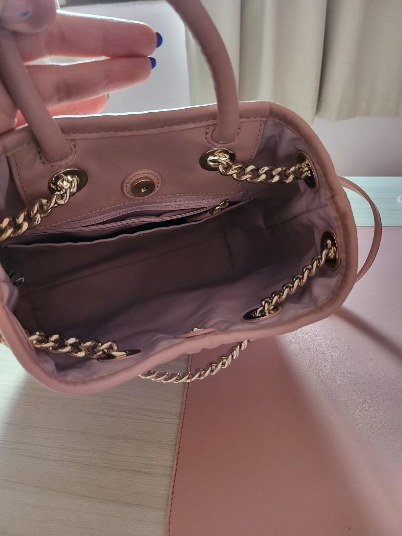 Kate Spade Bloom Medium Backpack, Luxury, Bags & Wallets on Carousell