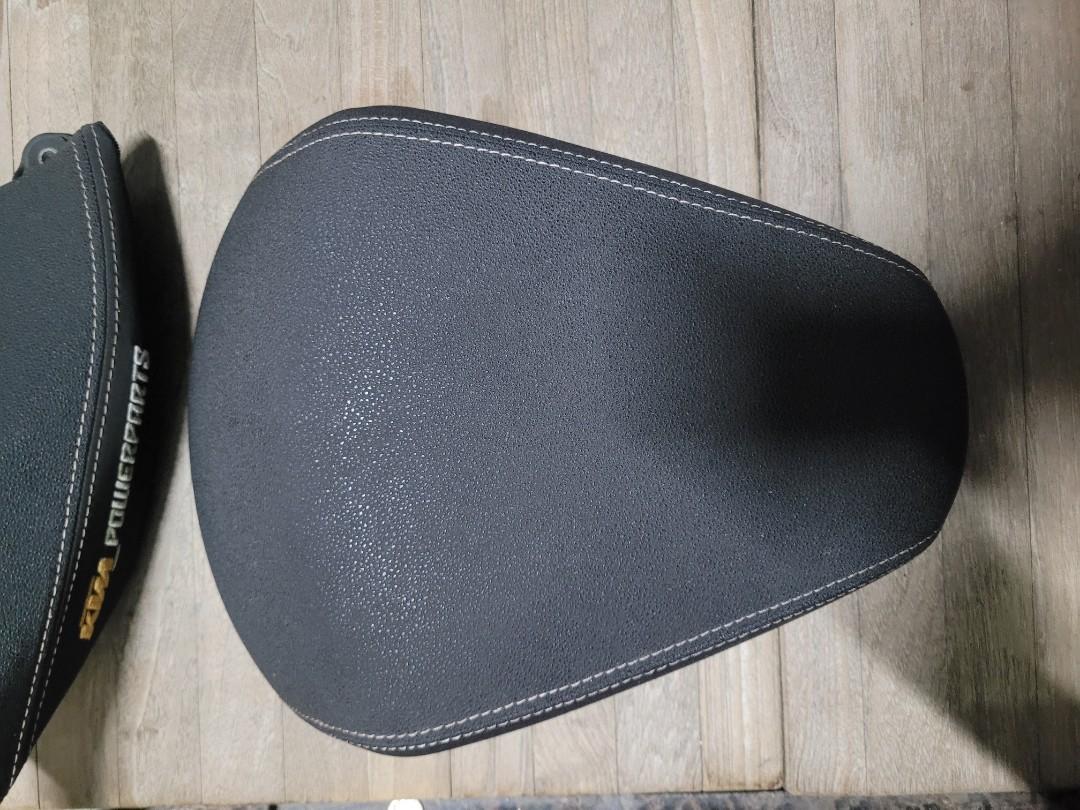 KTM duke 200/390 powerparts seat, Motorcycles, Motorcycle Accessories