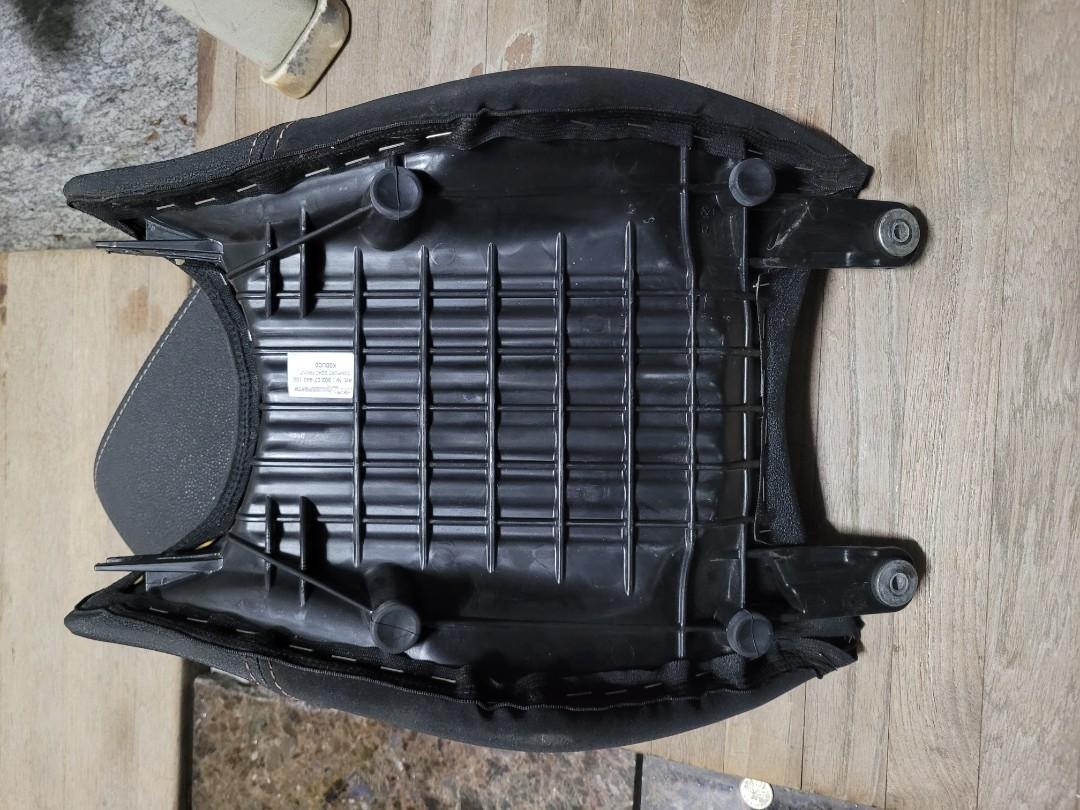 KTM duke 200/390 powerparts seat, Motorcycles, Motorcycle Accessories