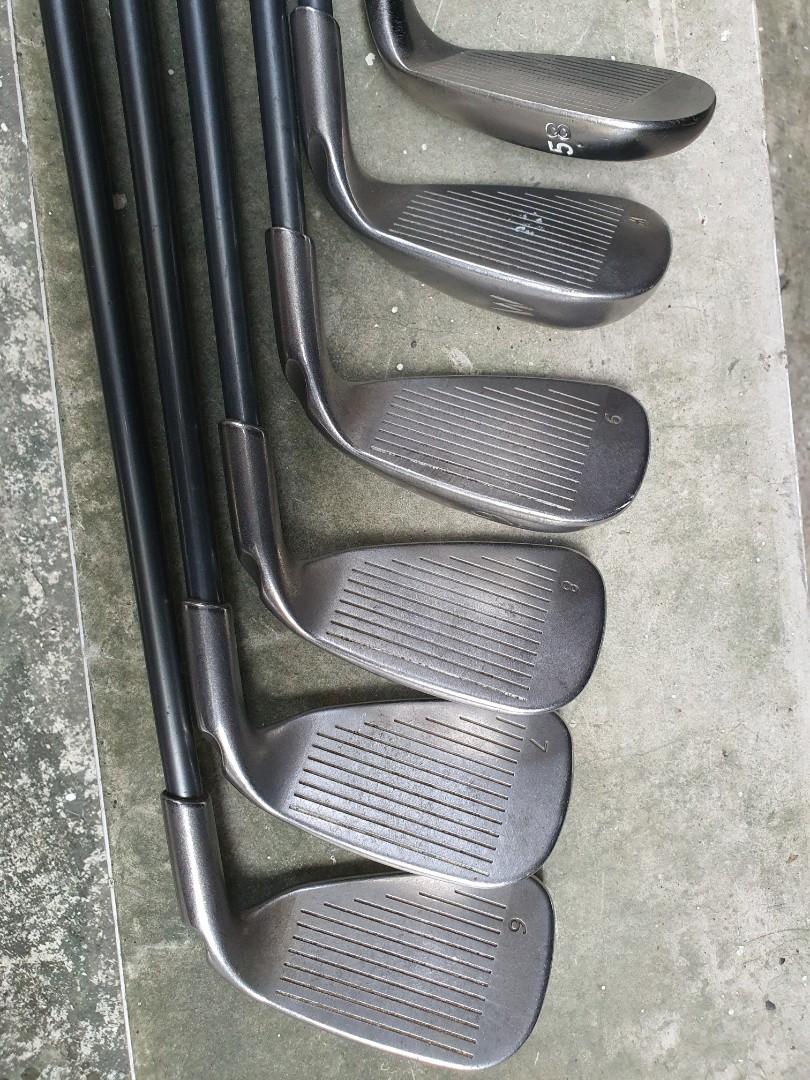 Left hand ping golf irons (5W) + 56 wedge. Good set for beginner