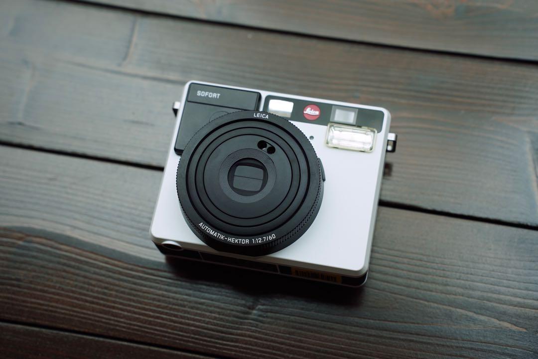 Leica Sofort (White), 攝影器材, 相機- Carousell