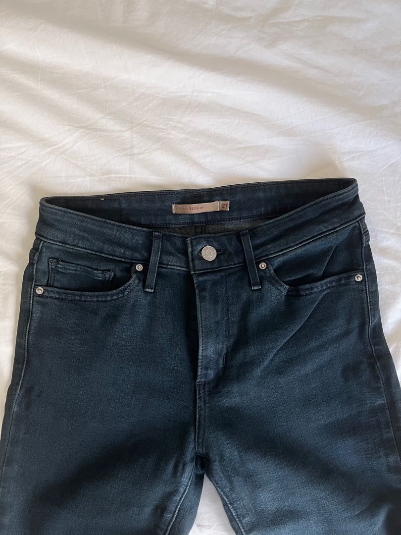 Levi's 712 Black Jeans, Women's Fashion, Bottoms, Jeans & Leggings on  Carousell