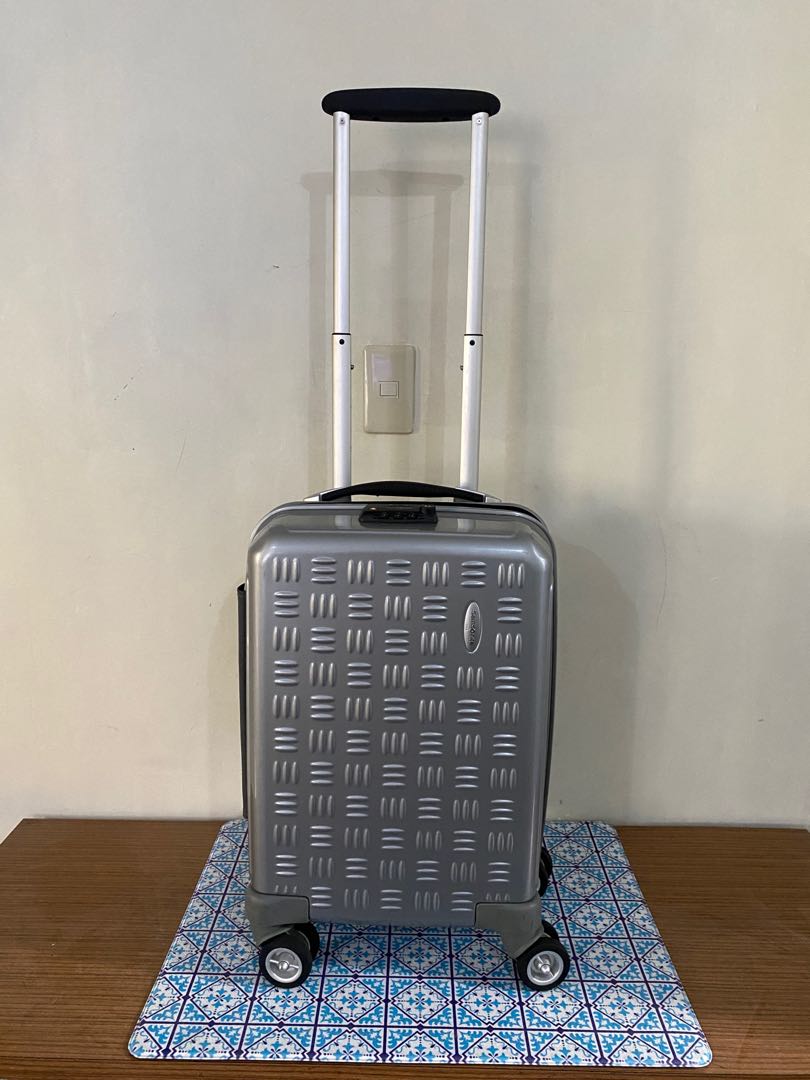 Luggage (Samsonite) Cabin size From Japan, Hobbies & Toys, Travel ...