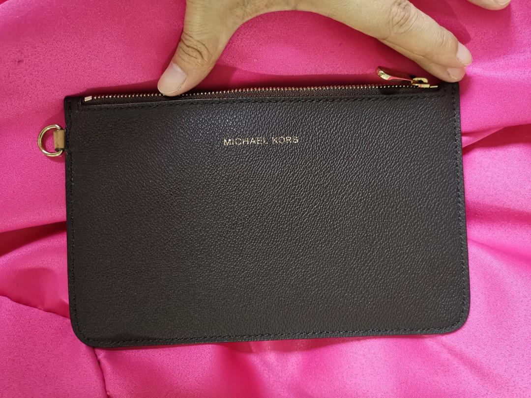 Mk pouch shop