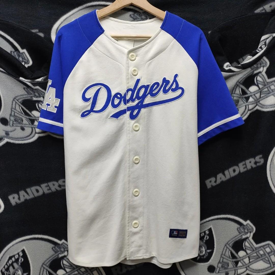 MLB Los Angeles Dodgers Jersey, Men's Fashion, Activewear on Carousell