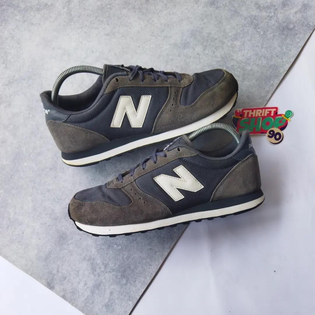 New balance discount 311 on feet