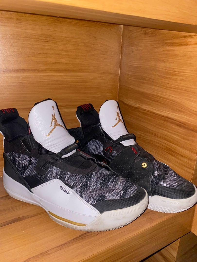 Nike air Jordan 33 (Category: Sneakers) located in Gapan. Submitted by jayzammanabat (Listing ID 1175810379, Image 1). Description: 100% orig No issues Pm me.