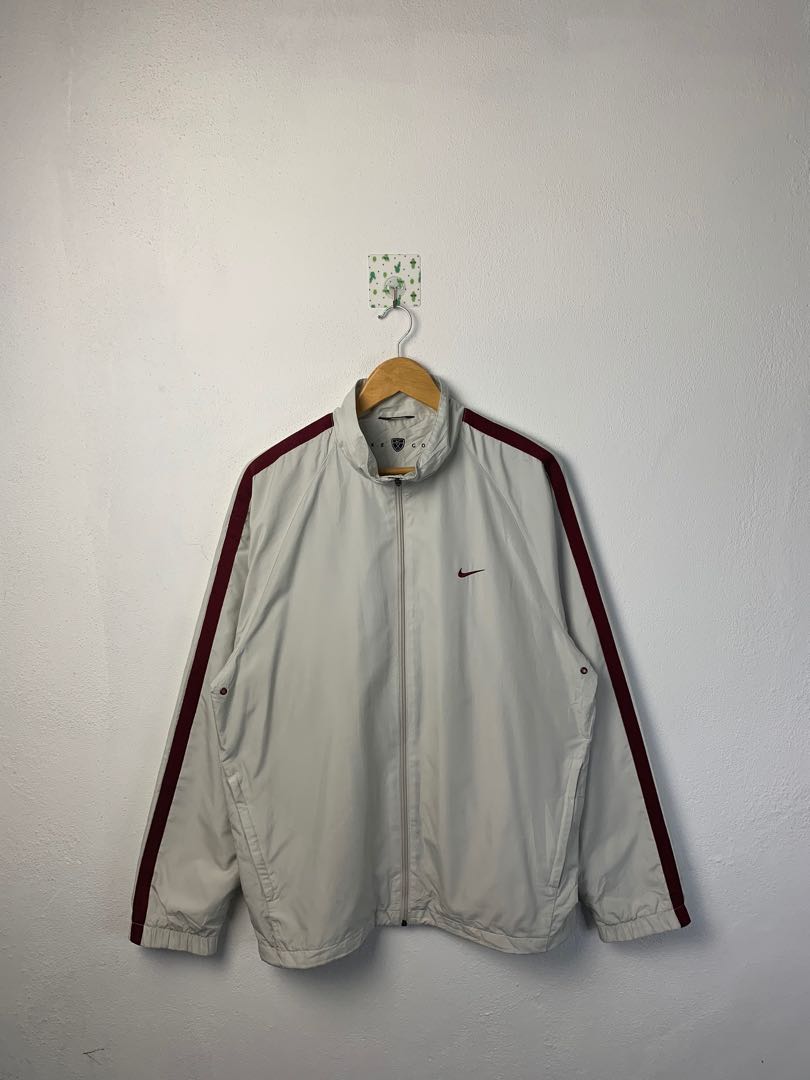 NIKE GOLF WINDBREAKER RED JACKET, Men's Fashion, Coats, Jackets and  Outerwear on Carousell