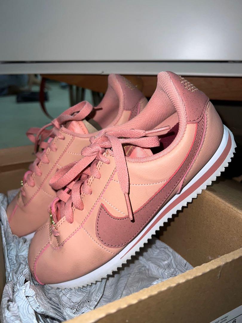 pink nike classic cortez