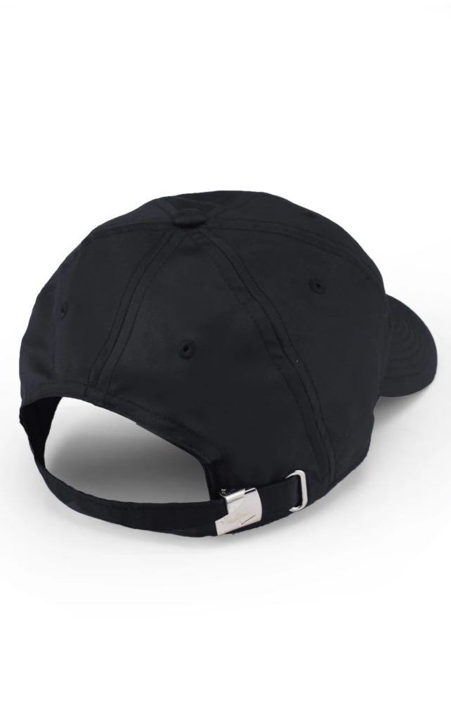 NIKE Sportswear Heritage86 Cap (Category: Caps & Hats) located in Apalit. Submitted by calmtrading (Listing ID 1175705989, Image 2). Description: LAST PRICE POSTED Brand New 109% Original Black color Curved peak Adjustable closure for a custom fit.