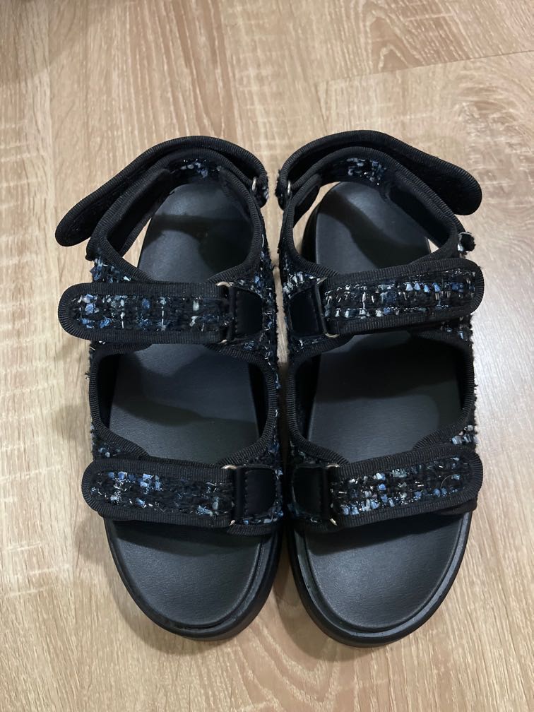 Nose sandal, Women's Fashion, Footwear, Sandals on Carousell