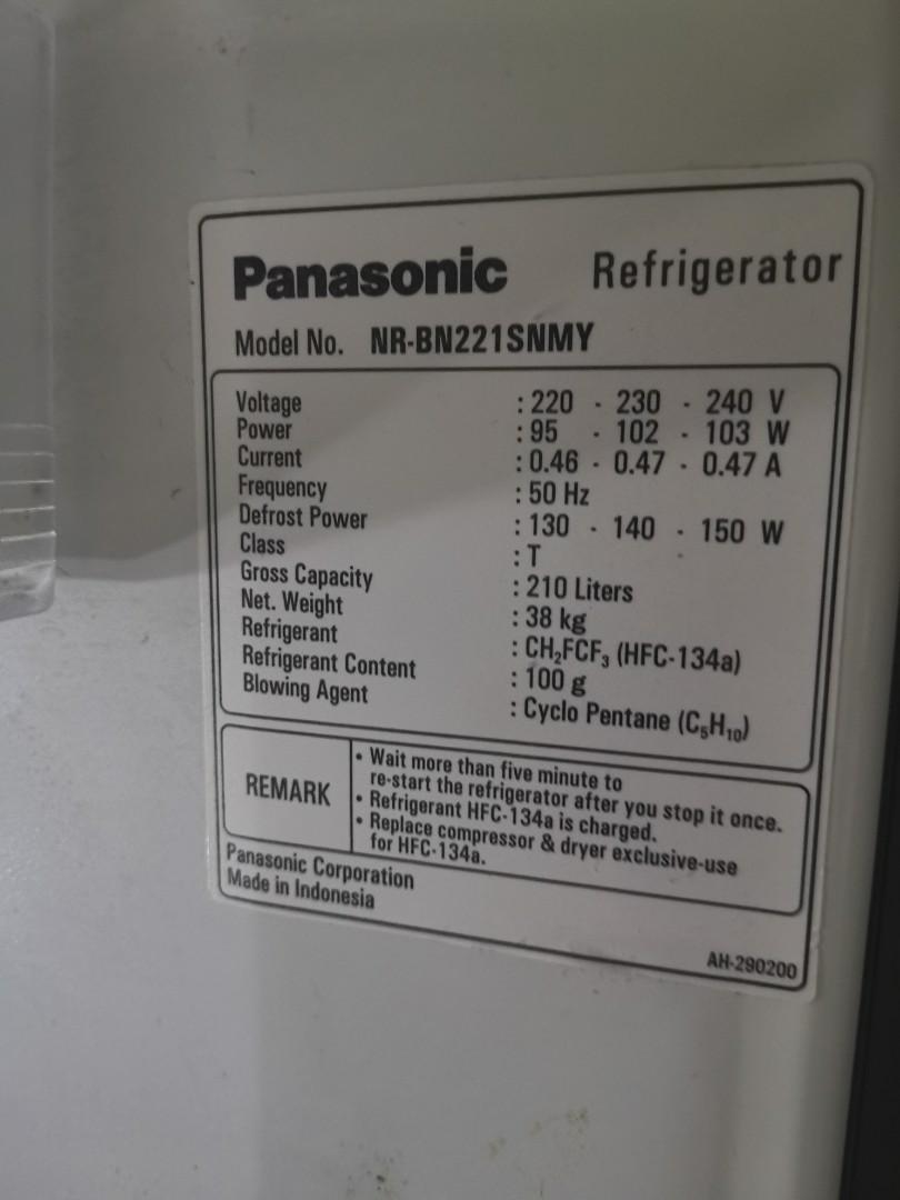 Panasonic refrigerator 210 litre, TV & Home Appliances, Kitchen