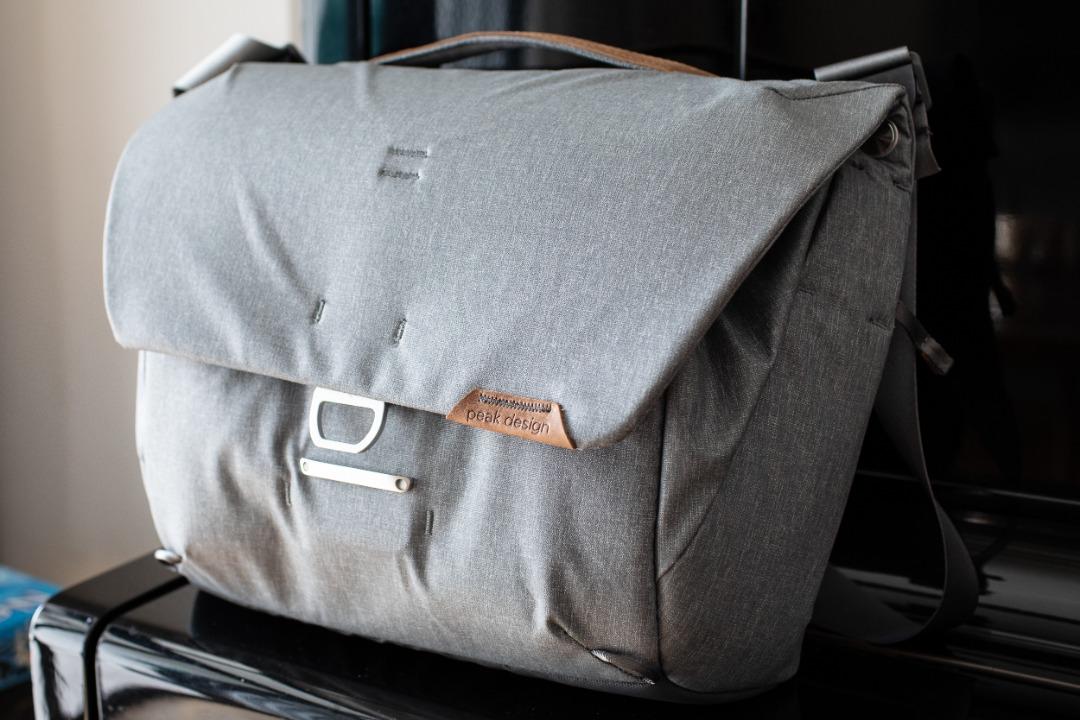 Peak Design Everyday Messenger V2 Ash 13L, Photography, Photography