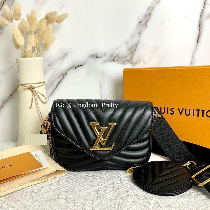 Pre-order Louis Vuitton LV Logo New Wave Flap Multi Pochette in Black, Gold  Hardware GHW, Luxury, Bags & Wallets on Carousell