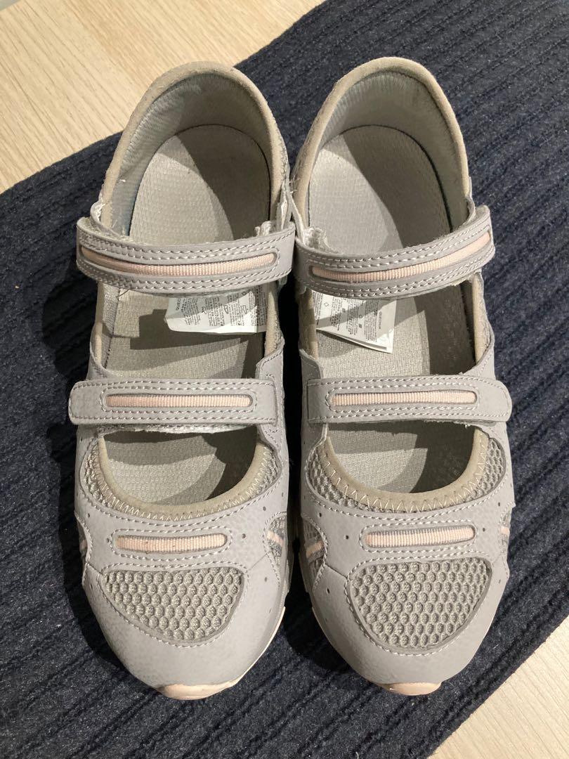 Quechua best sale walking sandals