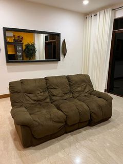 (Category: ) located in . Submitted by bananabread2 (Listing ID 1175781663, Image 1). Description: .