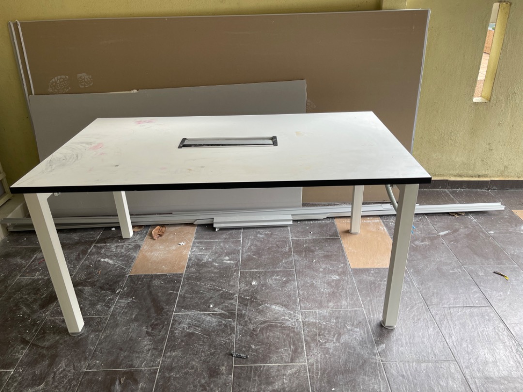 Selling Table, Furniture & Home Living, Furniture, Tables & Sets on