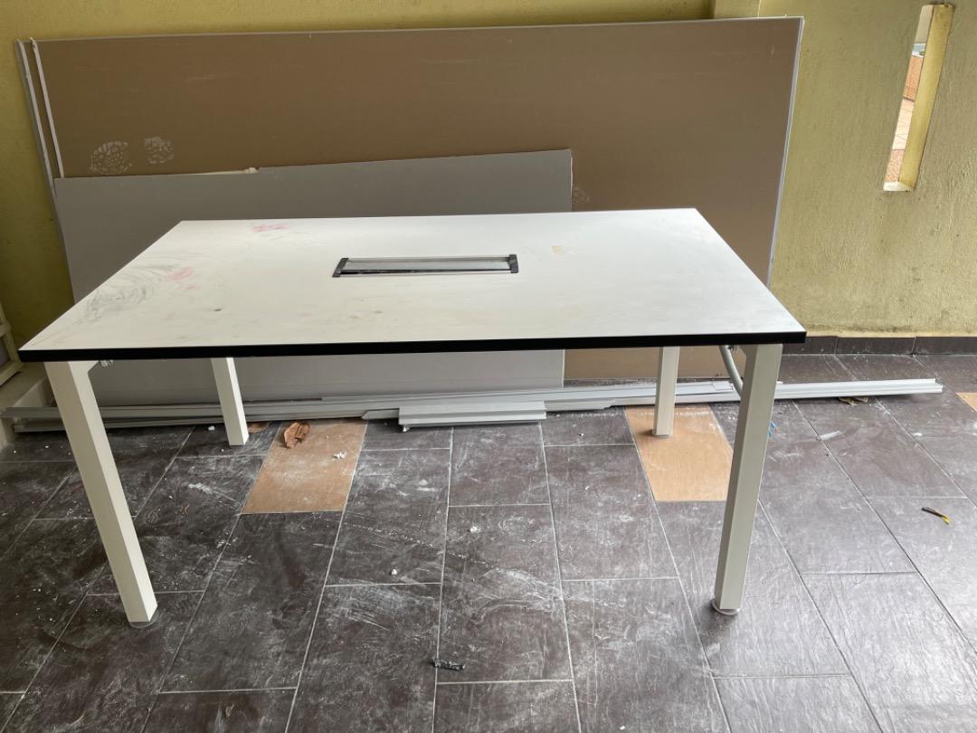 Selling Table, Furniture & Home Living, Furniture, Tables & Sets on