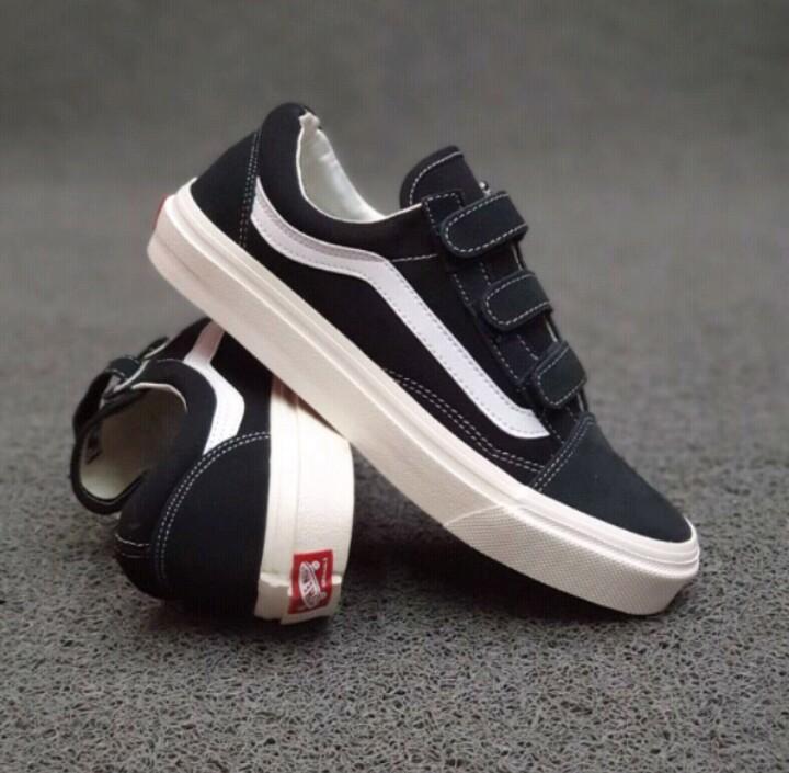 SEPATU VANS OLDSKOOL VELCRO BW