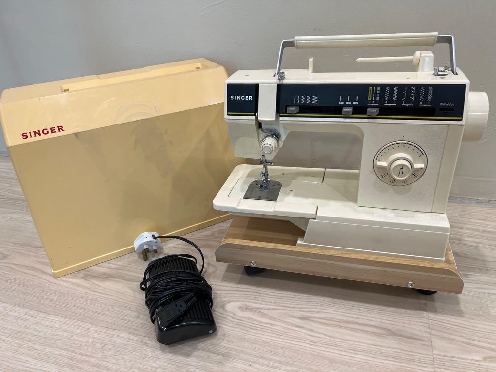Singer Sewing Machine 6215C, TV & Home Appliances, Other Home
