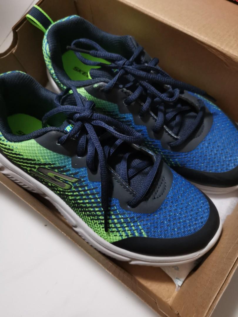 sketchers kids trainers
