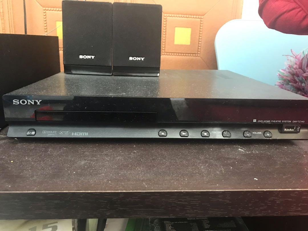 Sony DVD Home Theater System DAVTZ140, Audio, Soundbars, Speakers